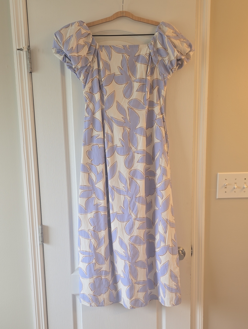 a new day Blue and Cream Puff-Sleeve Floral Midi Dress